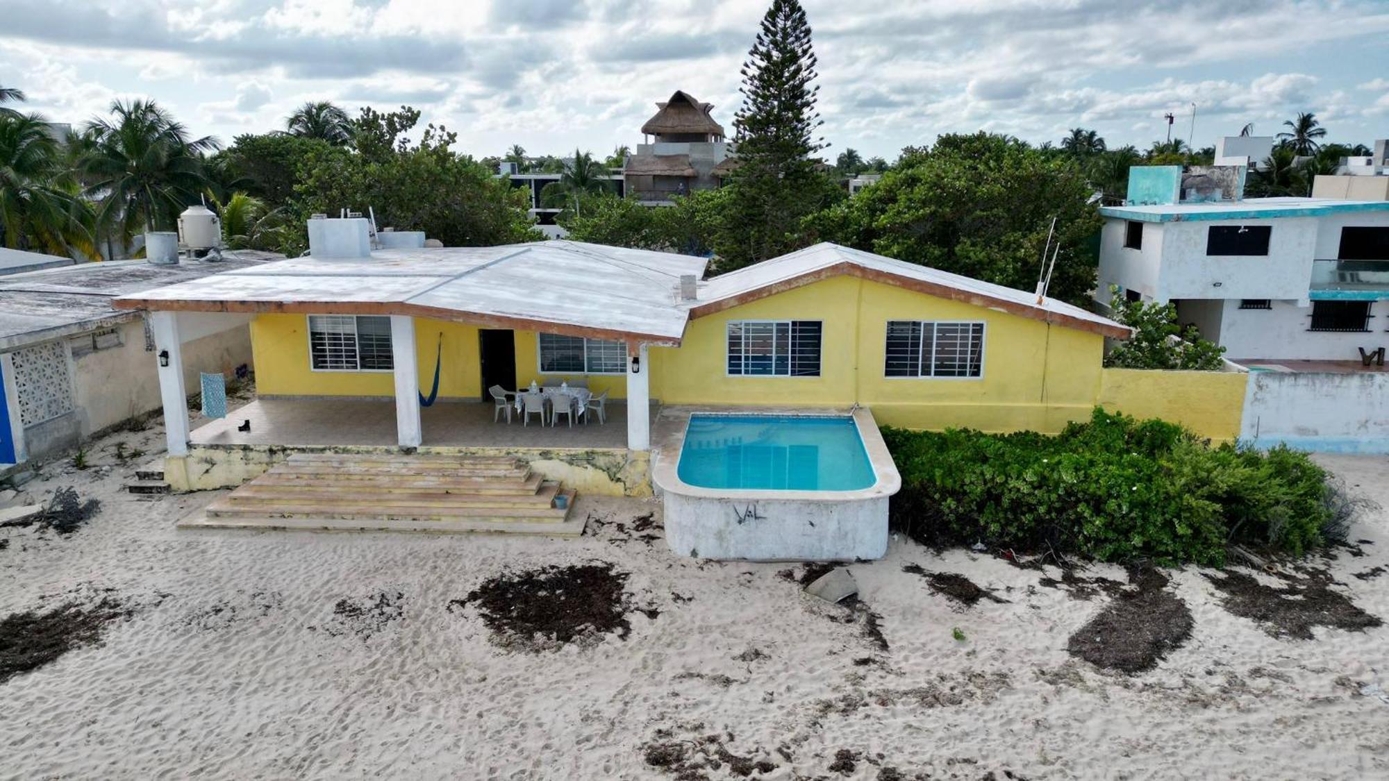 La Casa Amarilla Frente Al Mar Villa Chelem Exterior foto